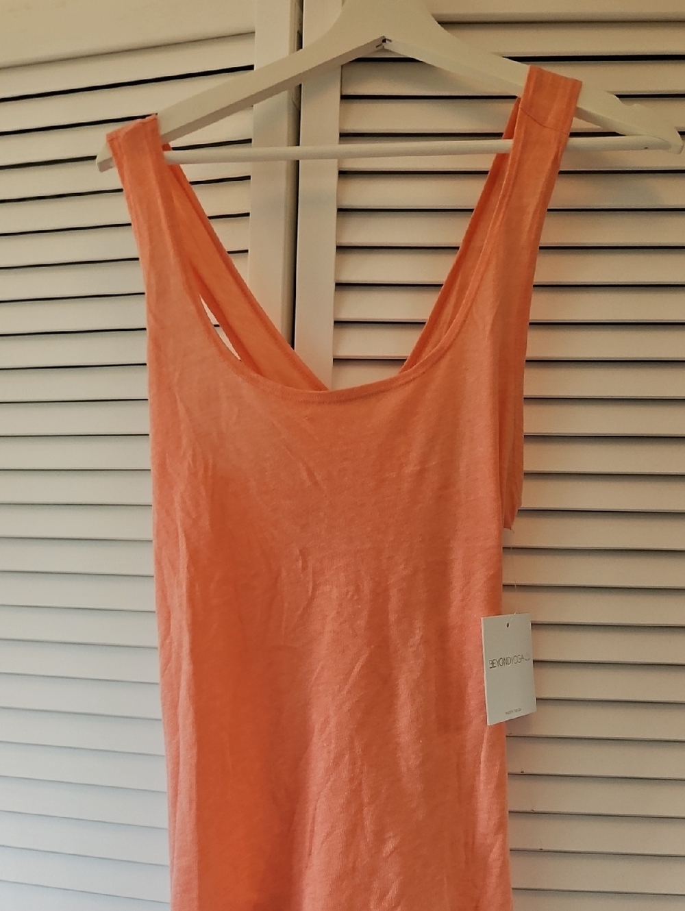 Beyond Yoga Sleeveless Coral Tank Top - Lightweight Women's Scoop Neck